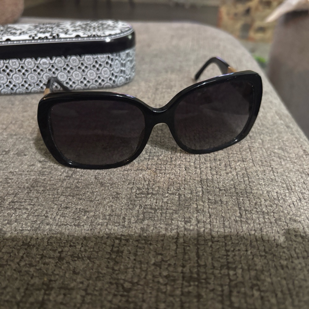 Burberry BE4160 34338G Black - Picture 2 of 7